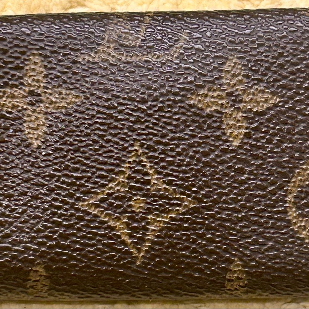 SOLD 🎊🎊🎊Louis Vuitton key holder - Picture 2 of 11